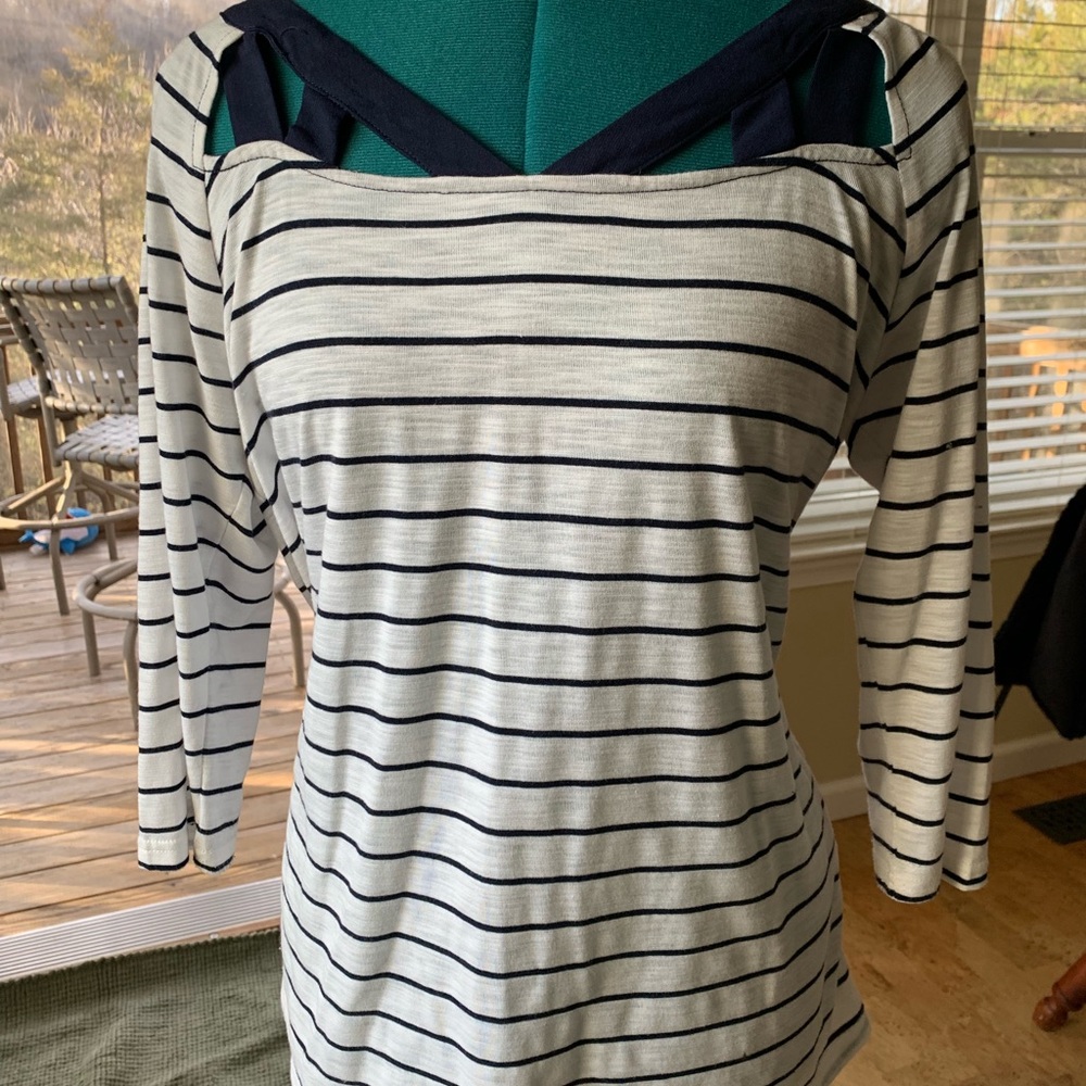 Elegant stripped top